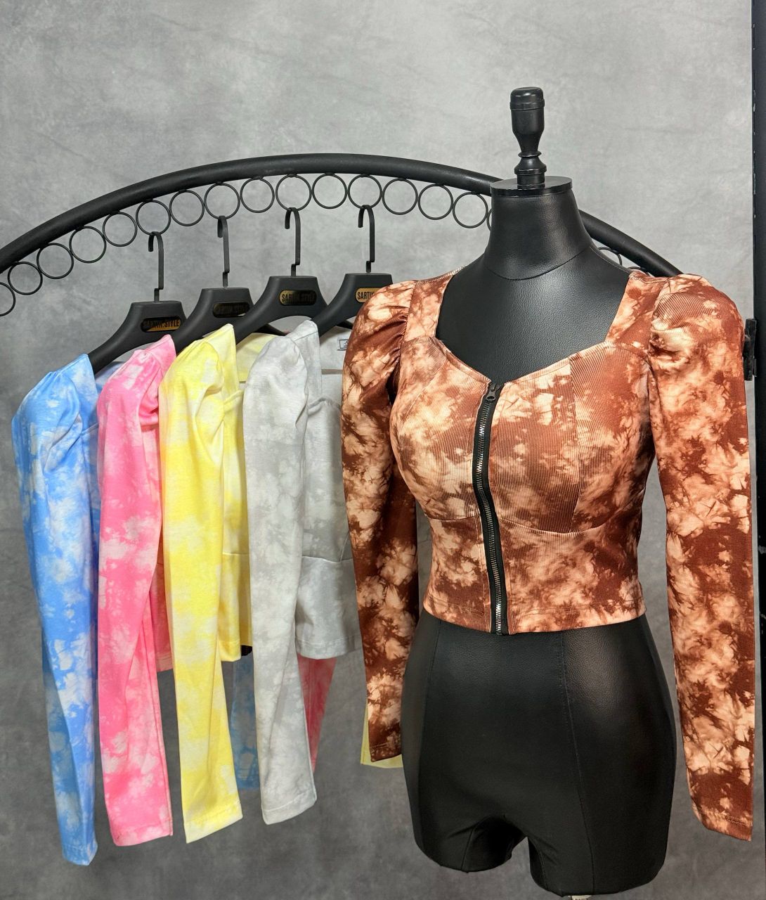 بلوزکاپدارسرشانه پرنسسی آبرنگی(عمده) - Image 4