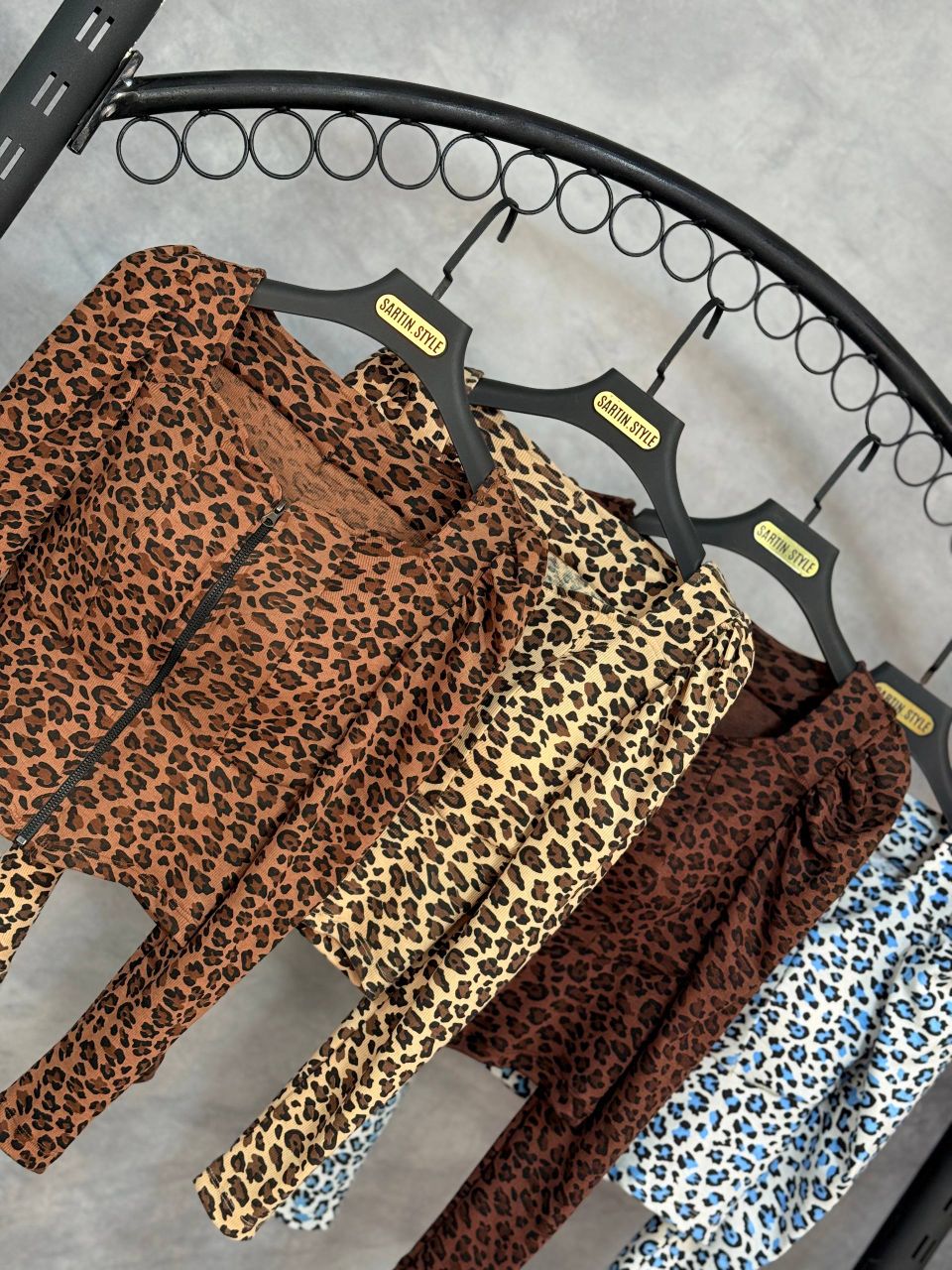 بلوز کاپدارتمام زیپ پلنگی (عمده) - Image 2