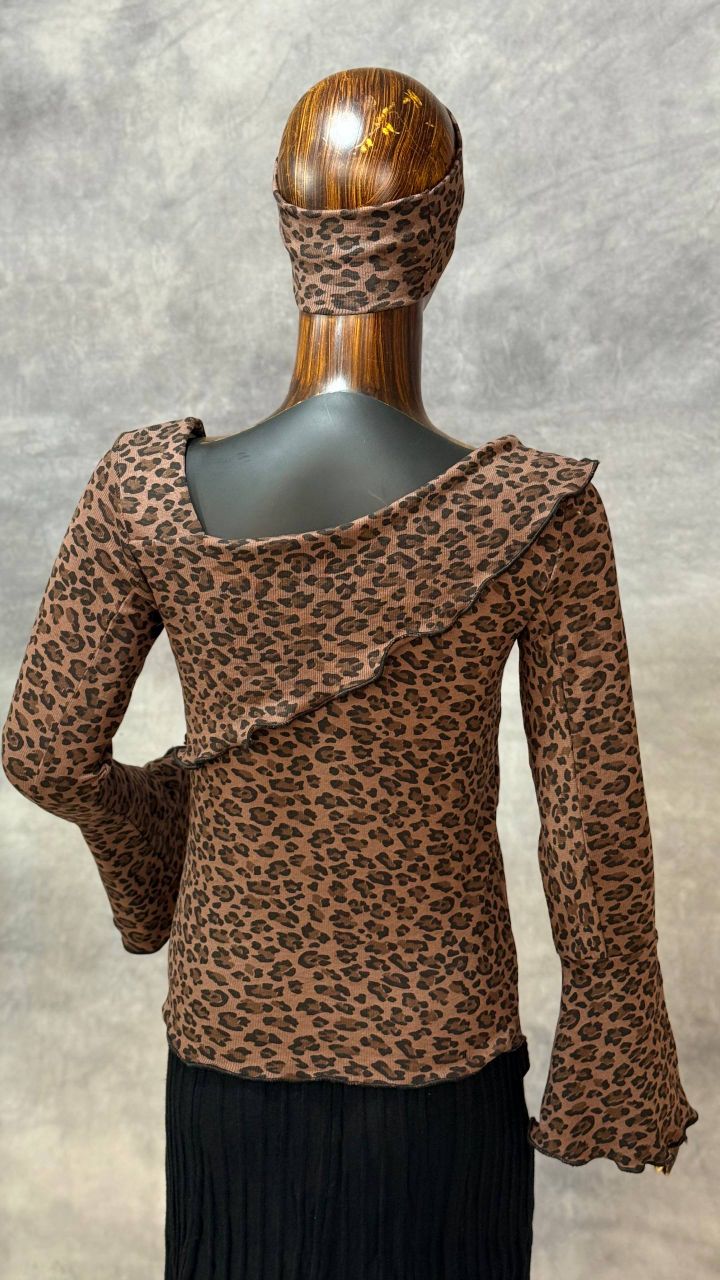 بلوز یقه کج آستین کلوش (عمده) - Image 4