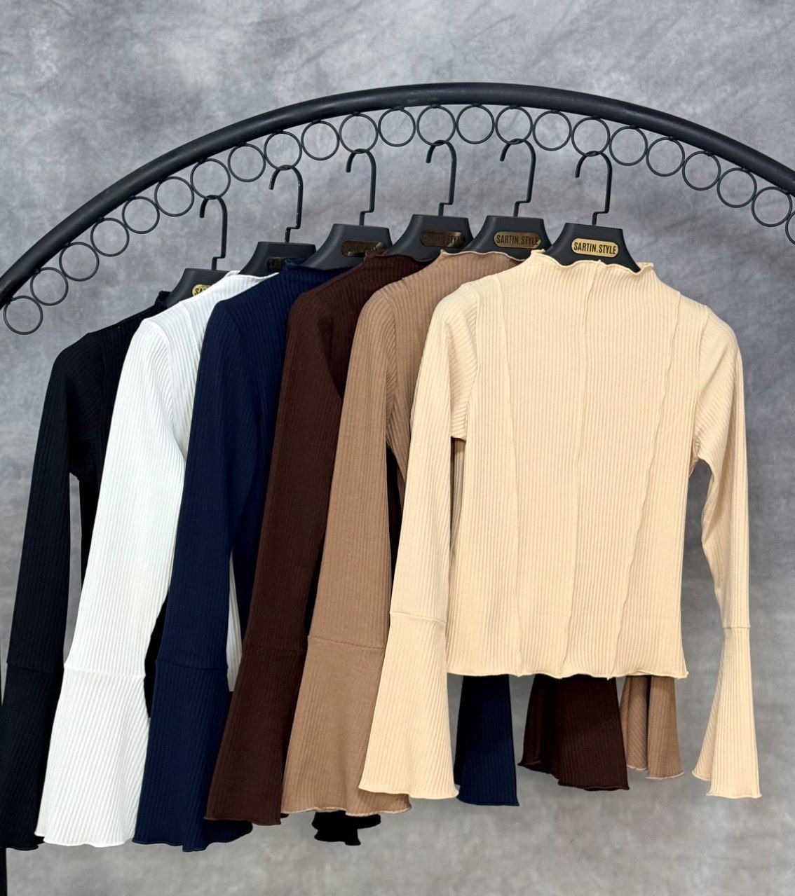 بلوز یقه ایستاده آستین کلوش(عمده) - Image 3