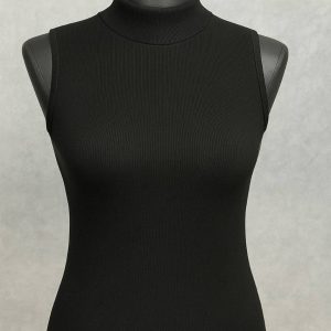 تاپ یقه ایستاده تک مشکی(عمده)